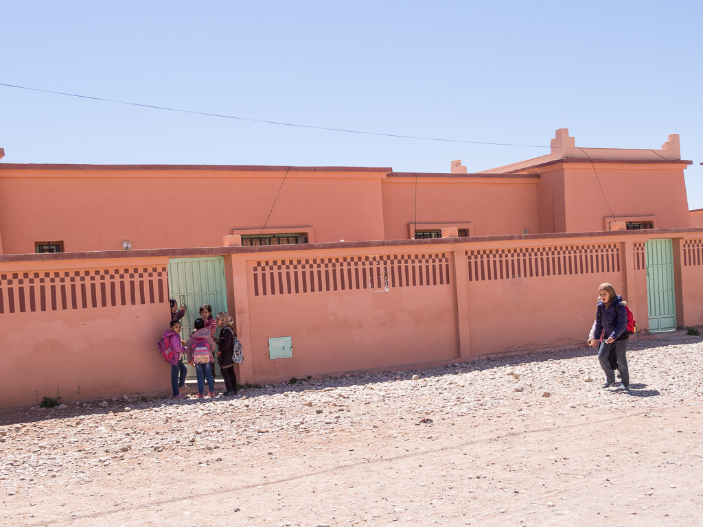 2e jour (Ouarzazate-Boumalne Dadès): Vallée du Dadès     Map