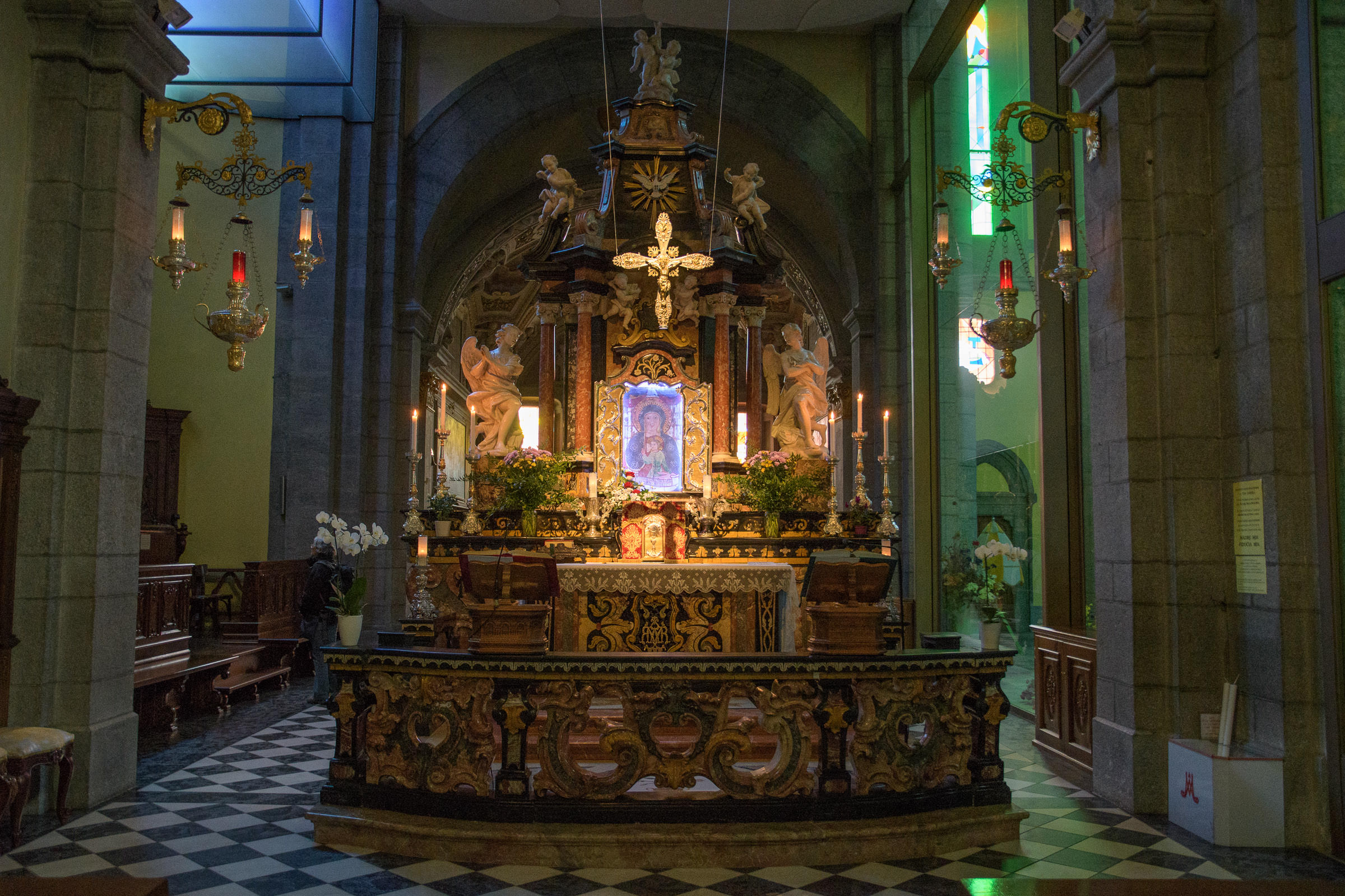 Re, Madonna del Sangue<a style='color:#1fa67a !important; margin-left:1em;' href='http://maps.google.com/maps?q=46.130370313725,8.5449453383067 ' target=_blank>Map</a>