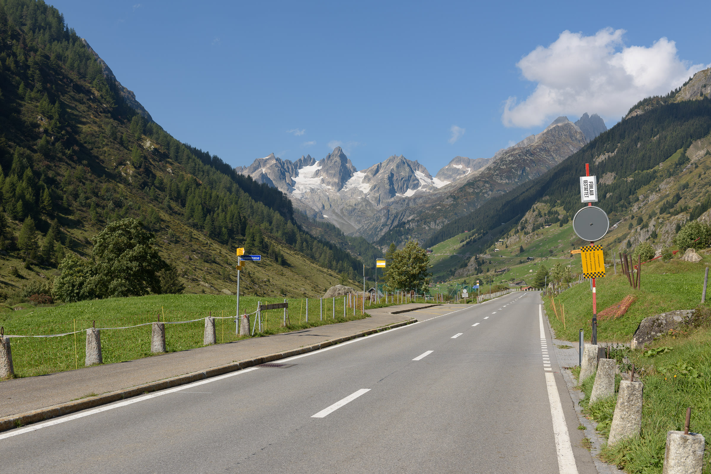Sustenpass<a style='color:#1fa67a !important; margin-left:1em;' href='http://maps.google.com/maps?q=46.738768795647,8.51541844541 ' target=_blank>Map</a>