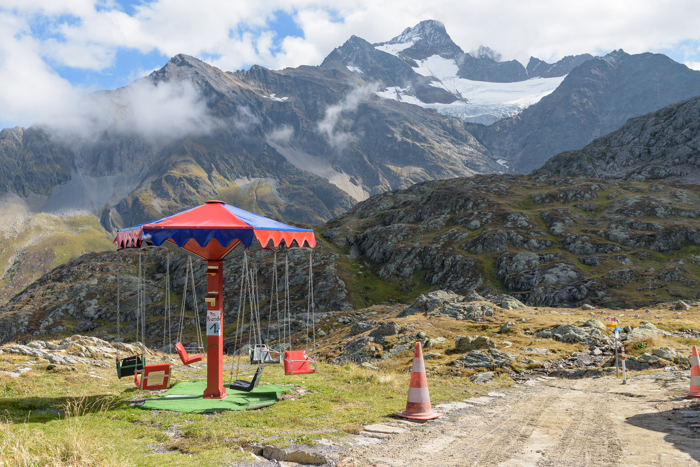 Sustenpass<a style='color:#1fa67a !important; margin-left:1em;' href='http://maps.google.com/maps?q=46.728737794325,8.4489497426 ' target=_blank>Map</a>