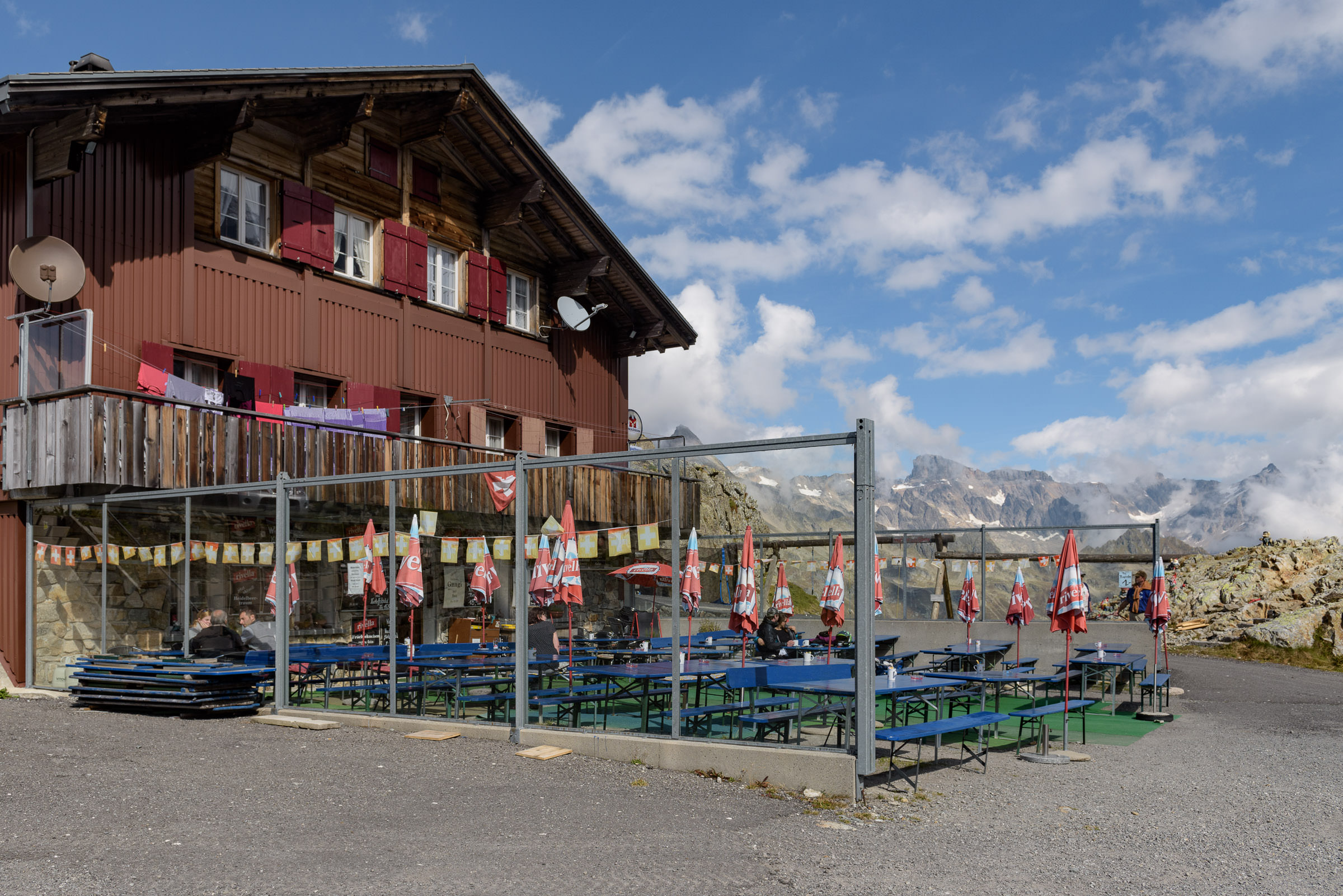 Sustenpass<a style='color:#1fa67a !important; margin-left:1em;' href='http://maps.google.com/maps?q=46.72873445415,8.44895675403 ' target=_blank>Map</a>