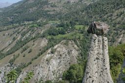 Les pyramides d'Euseigne<a style='color:red!important; margin-left:1em;' href='http://maps.google.com/maps?q=46.173452777778,7.417125 ' target=_blank>Map</a>