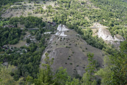 Les pyramides d'Euseigne<a style='color:red!important; margin-left:1em;' href='http://maps.google.com/maps?q=46.173452777778,7.417125 ' target=_blank>Map</a>